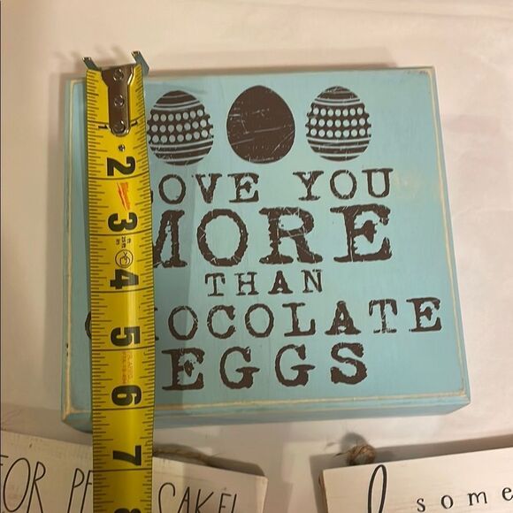 Easter Themed Decorative Signs Set - Picture 3 of 8